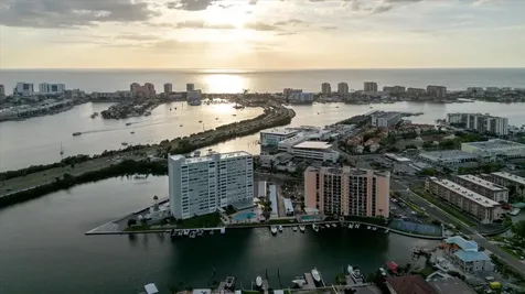 51 Island Way Clearwater Beach FL 33767