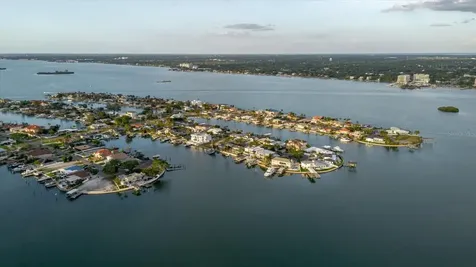 51 Island Way Clearwater Beach FL 33767