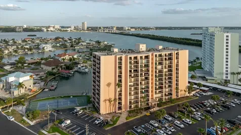 51 Island Way Clearwater Beach FL 33767