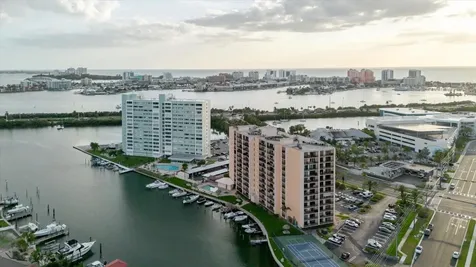 51 Island Way Clearwater Beach FL 33767