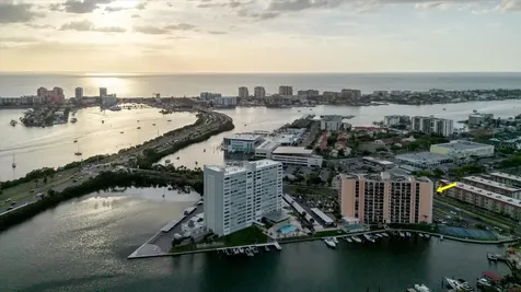 51 Island Way Clearwater Beach FL 33767
