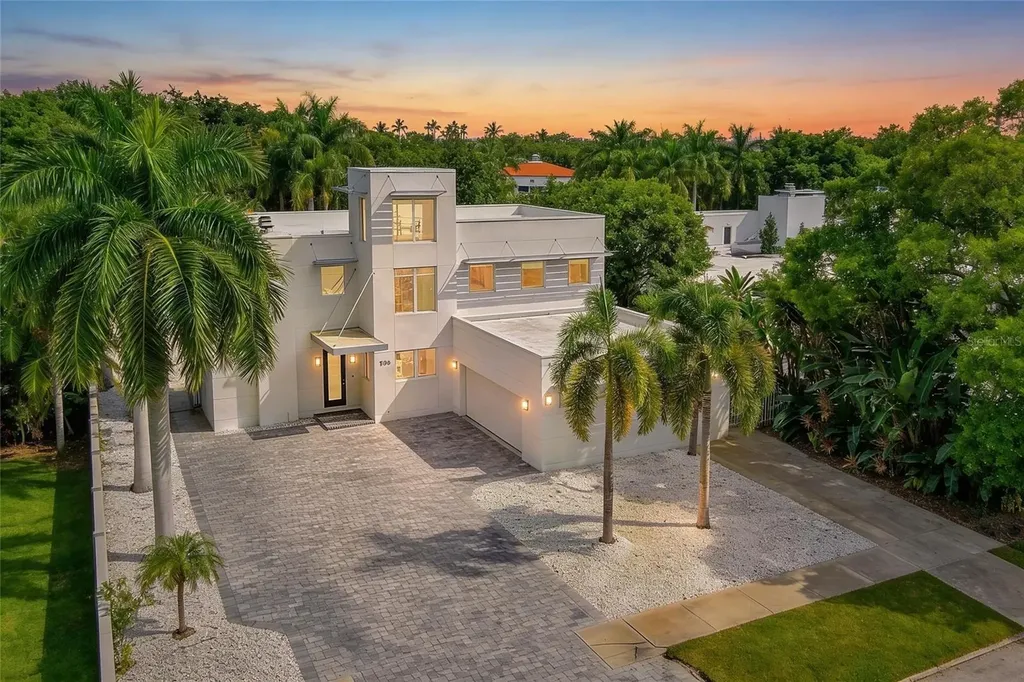 1751 Hawthorne Street Sarasota FL 34239