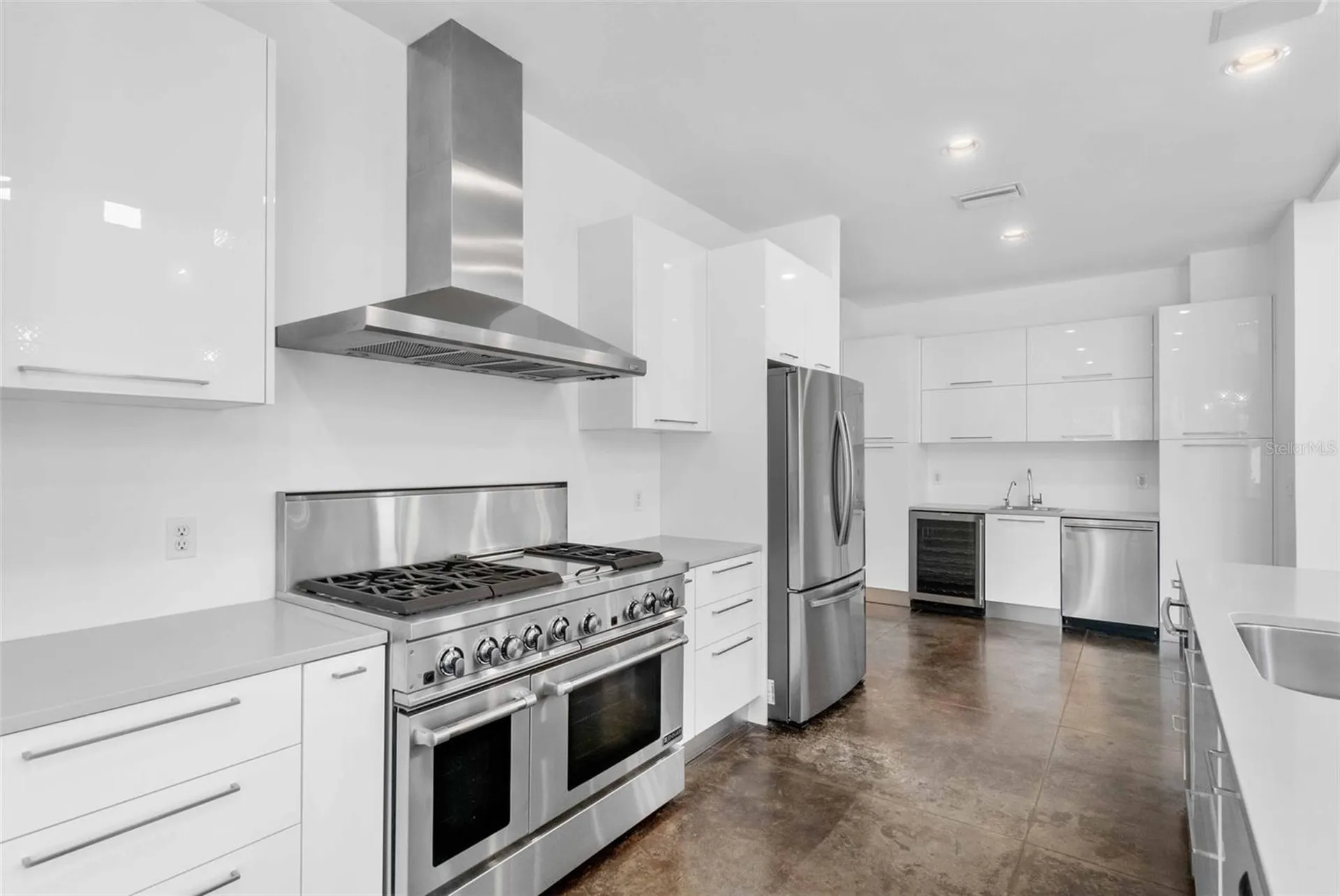 1751 Hawthorne Street Sarasota FL 34239