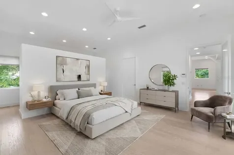 1751 Hawthorne Street Sarasota FL 34239