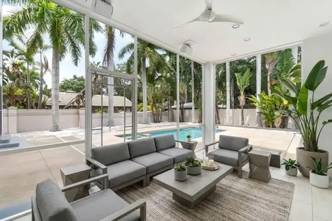 1751 Hawthorne Street Sarasota FL 34239