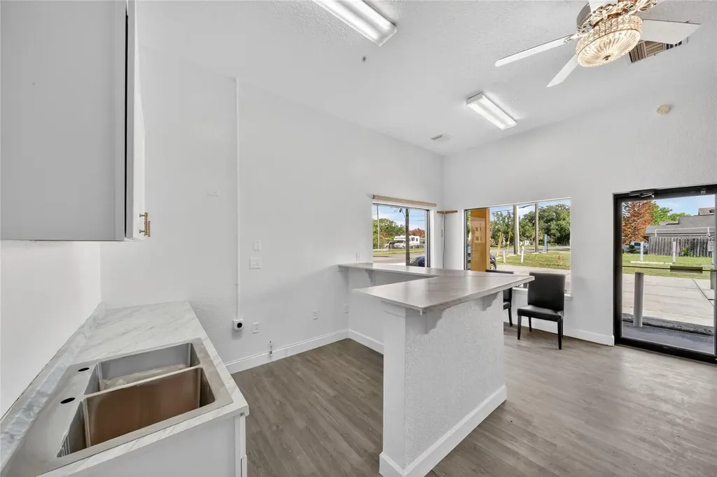 595 9th Street Winter Garden FL 34787