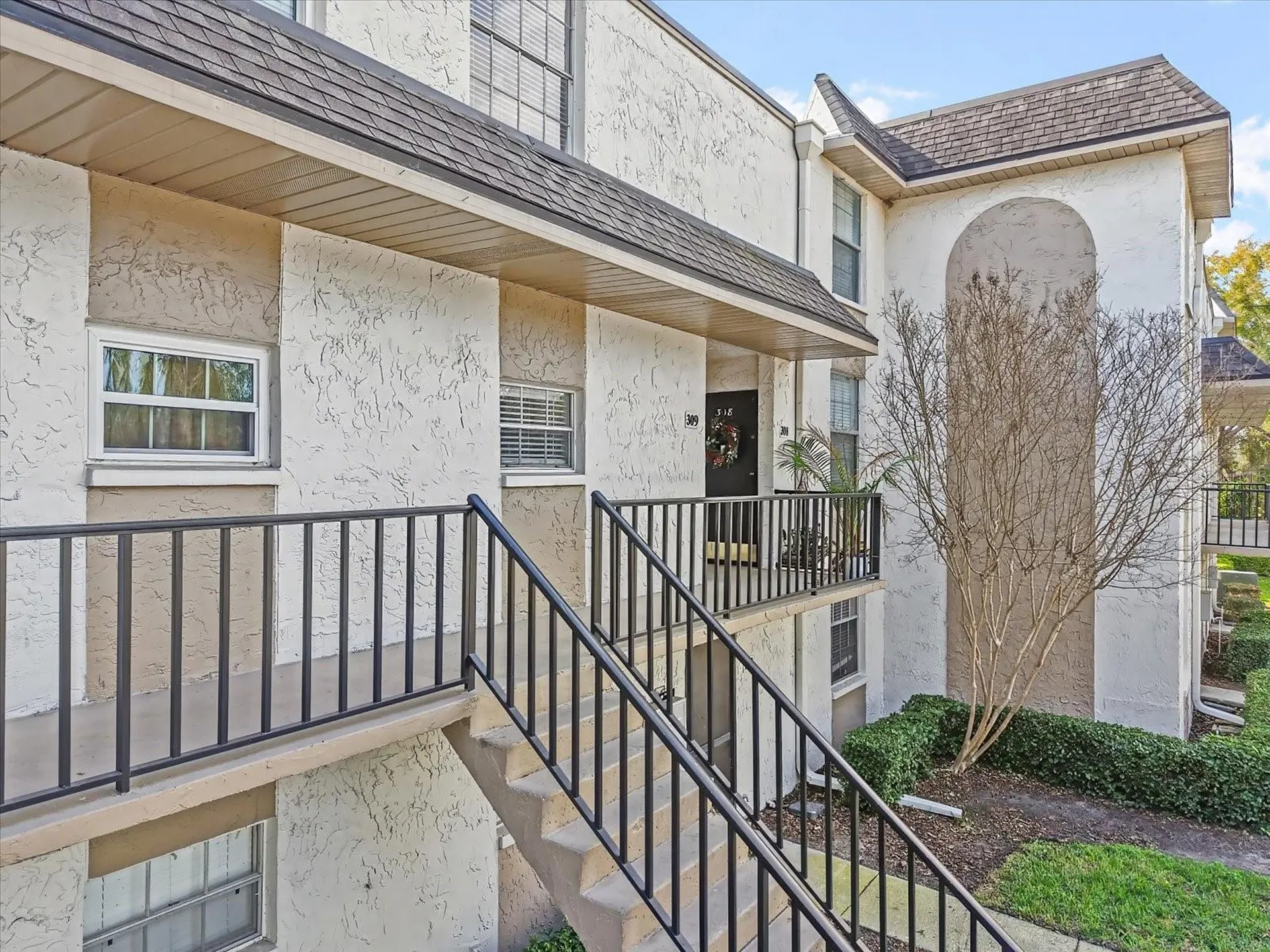 811 Russell Lane Brandon FL 33510