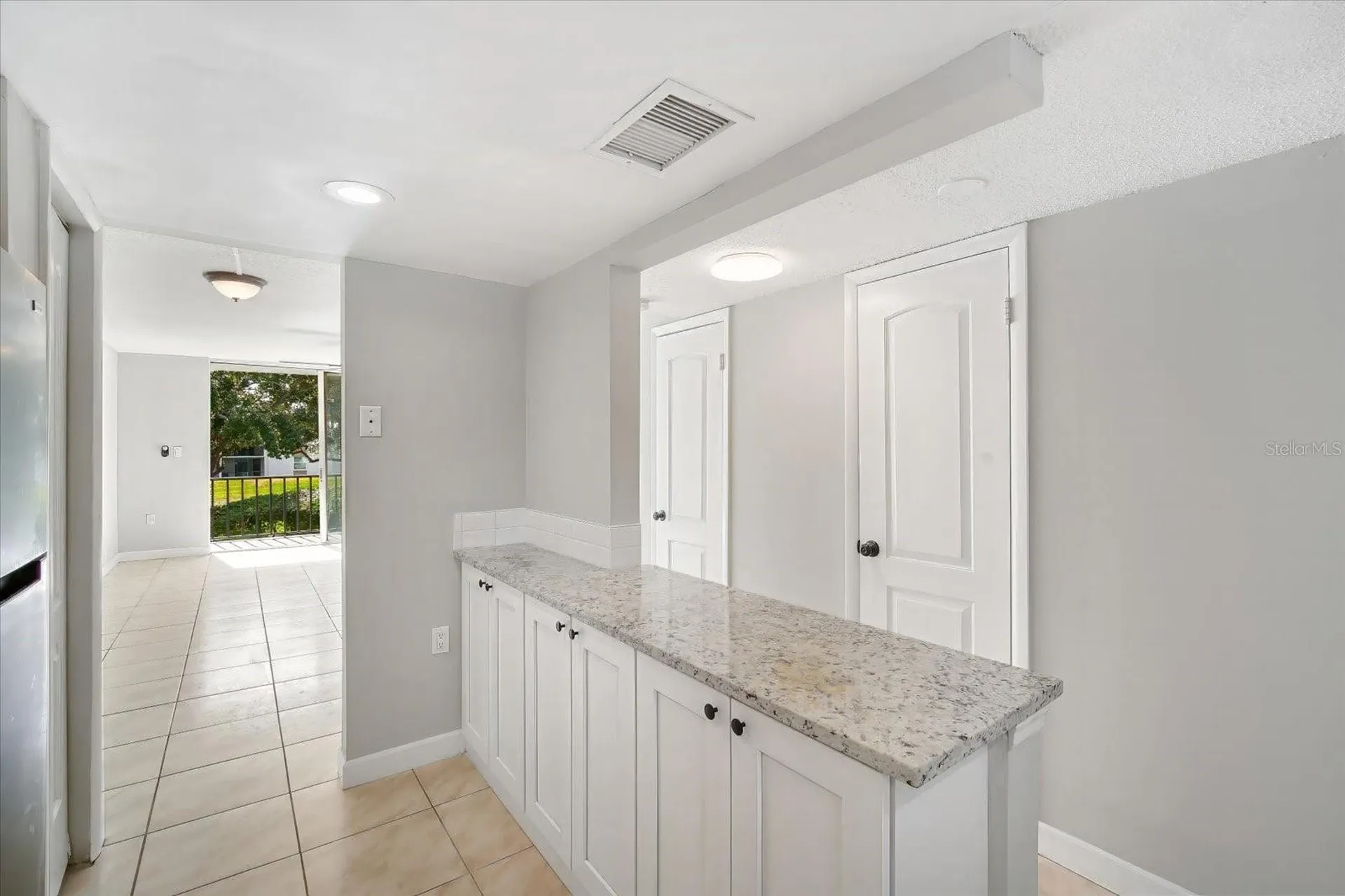 811 Russell Lane Brandon FL 33510