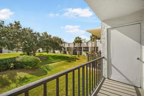 811 Russell Lane Brandon FL 33510