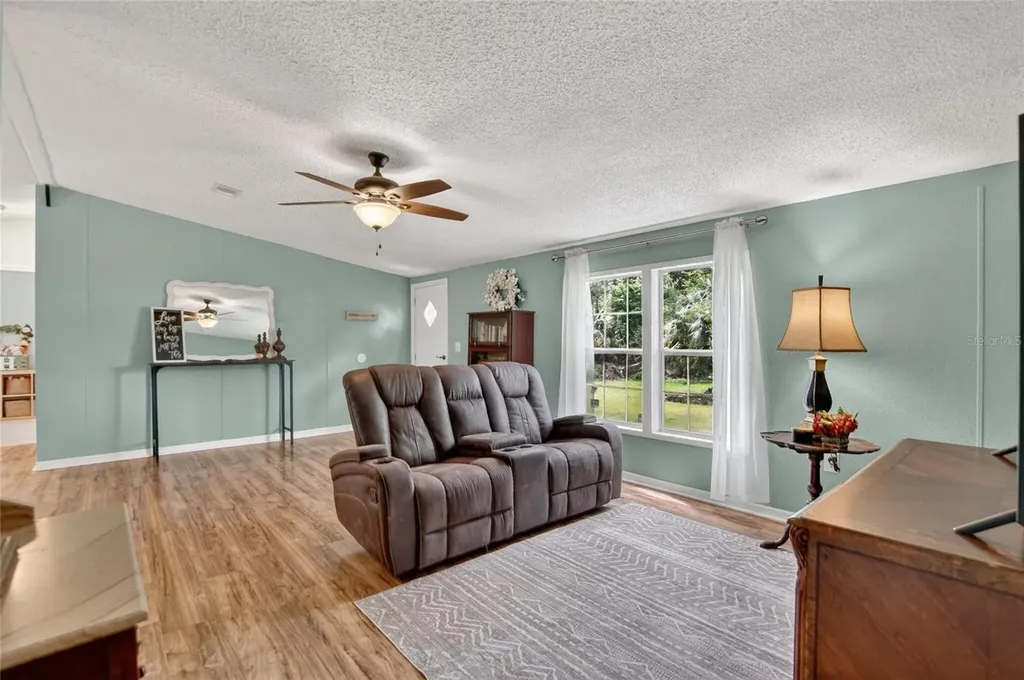 1412 Union Pacific Drive Plant City FL 33566