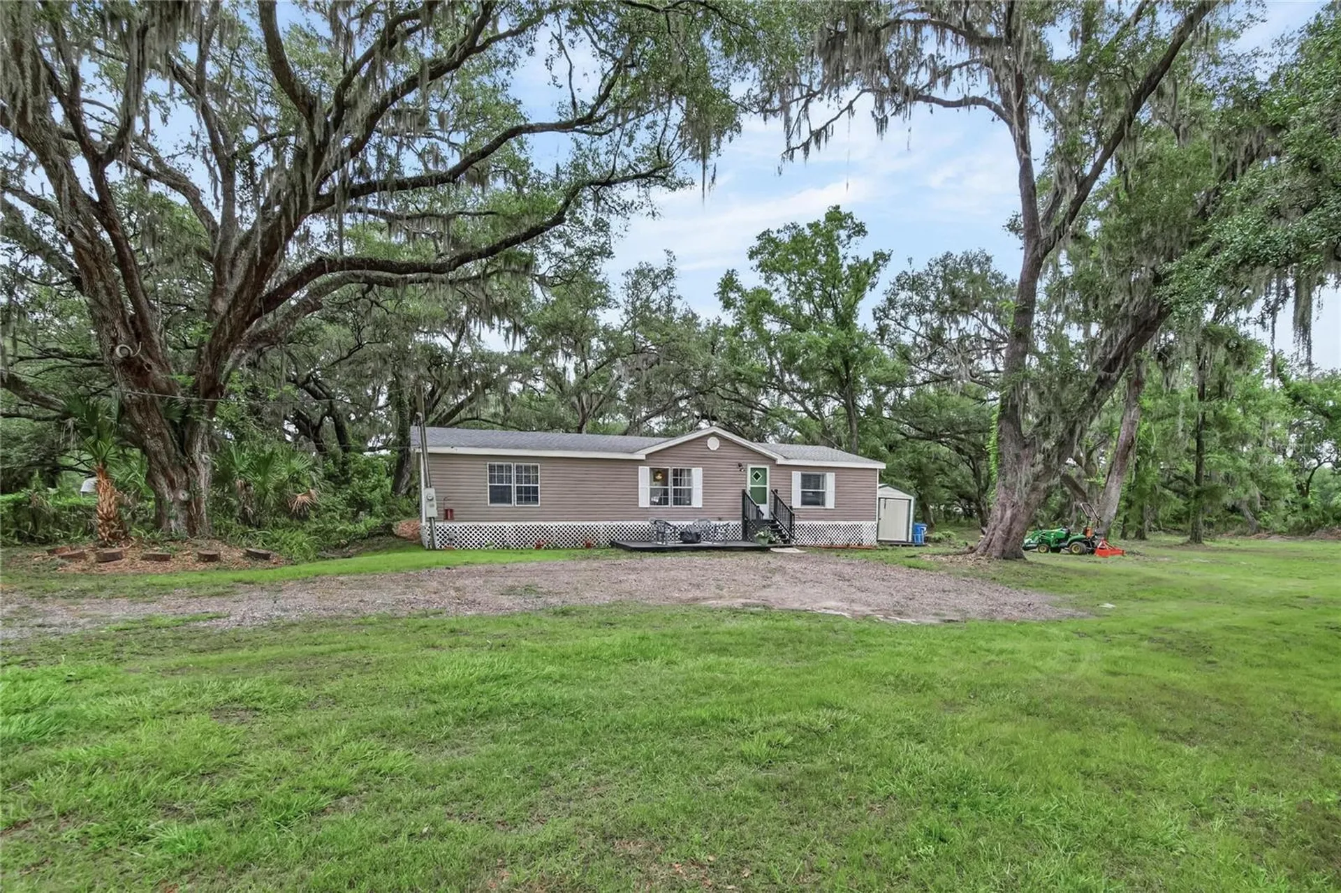 1412 Union Pacific Drive Plant City FL 33566
