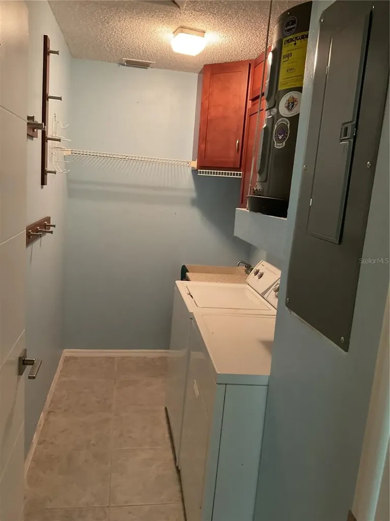 1060 Dunrobin Drive Palm Harbor FL 34684