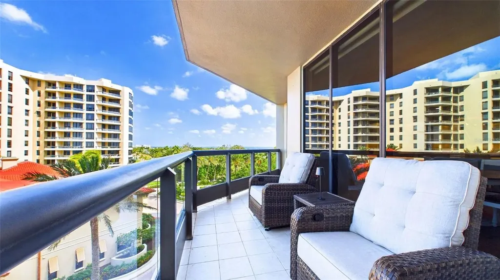 1241 Gulf Of Mexico Drive Longboat Key FL 34228
