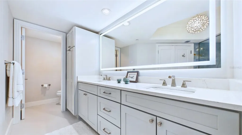 1241 Gulf Of Mexico Drive Longboat Key FL 34228