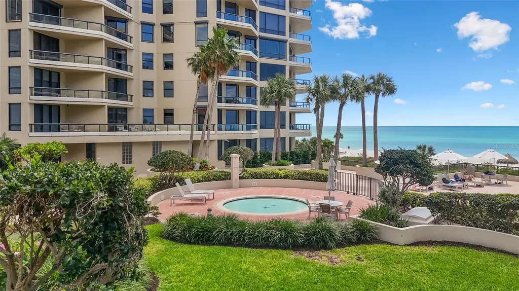 1241 Gulf Of Mexico Drive Longboat Key FL 34228