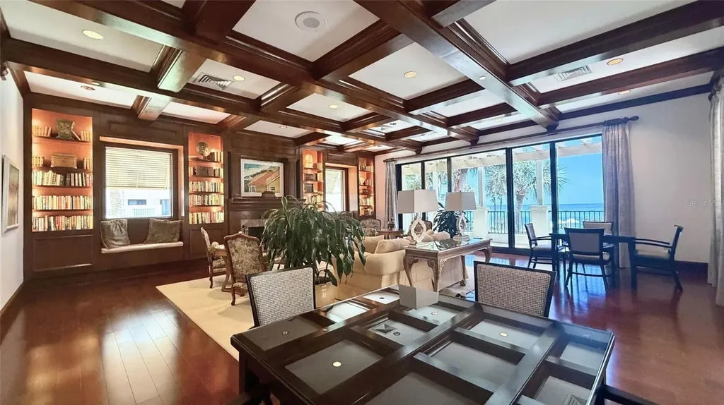 1241 Gulf Of Mexico Drive Longboat Key FL 34228