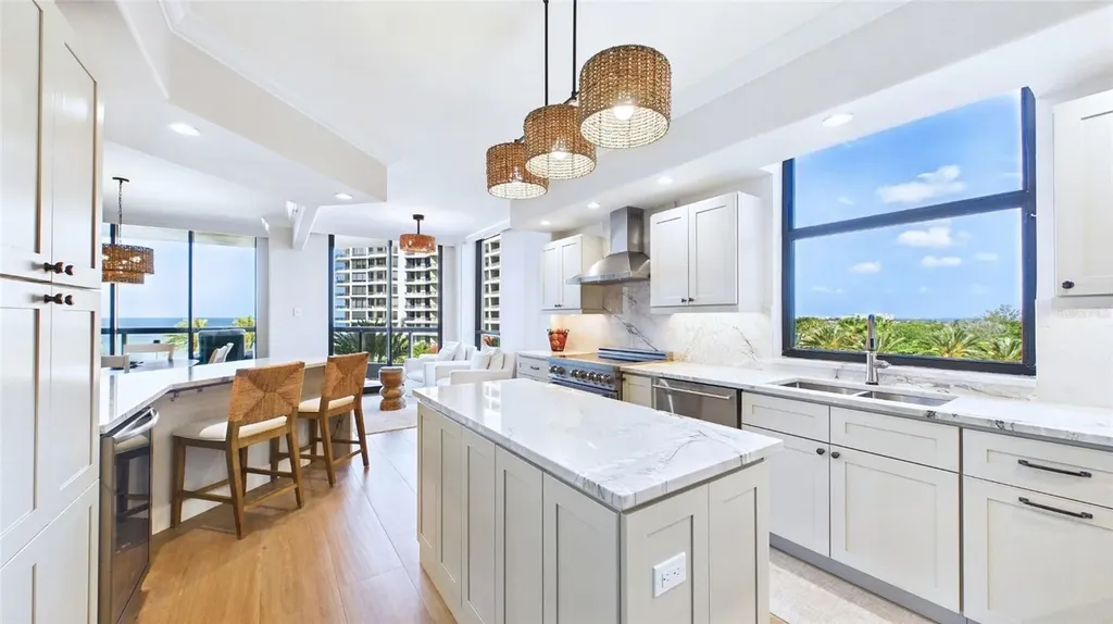 1241 Gulf Of Mexico Drive Longboat Key FL 34228