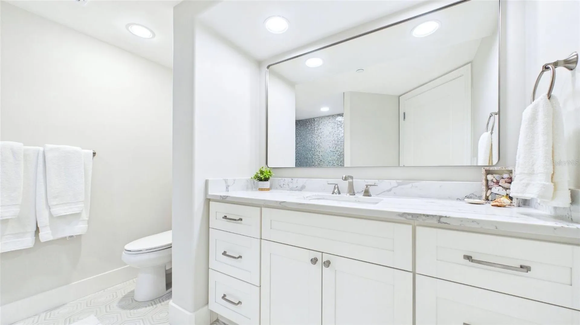 1241 Gulf Of Mexico Drive Longboat Key FL 34228
