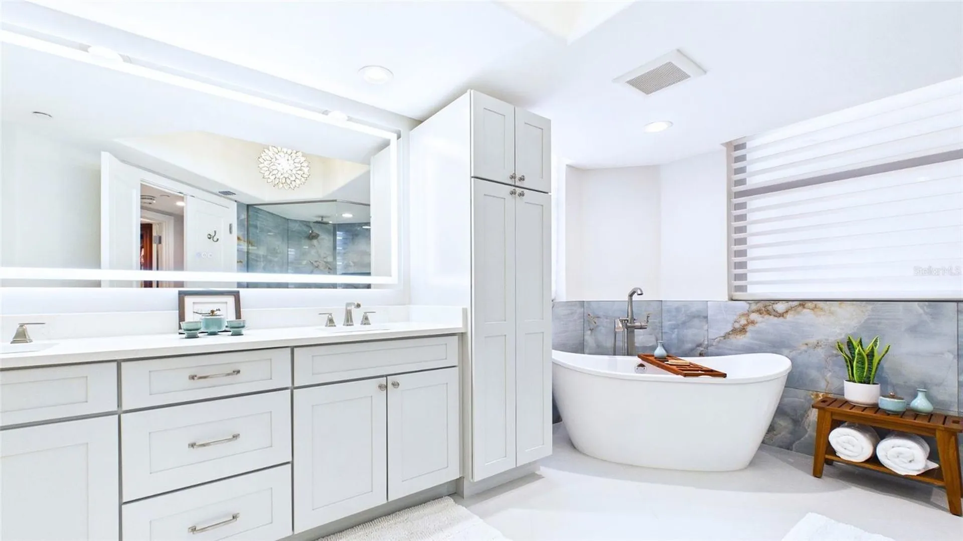 1241 Gulf Of Mexico Drive Longboat Key FL 34228