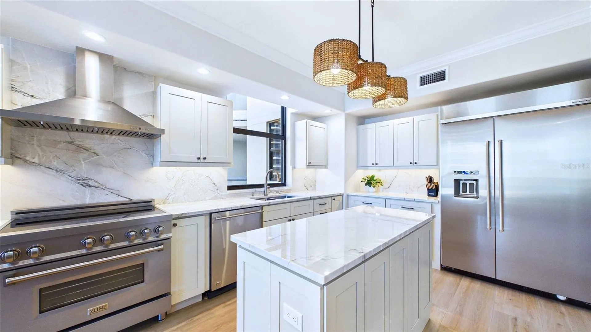 1241 Gulf Of Mexico Drive Longboat Key FL 34228