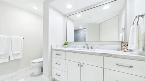1241 Gulf Of Mexico Drive Longboat Key FL 34228