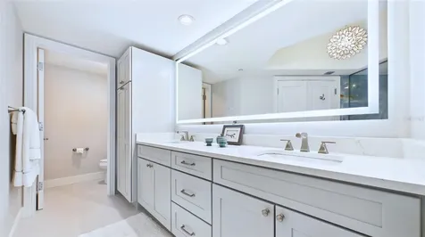 1241 Gulf Of Mexico Drive Longboat Key FL 34228