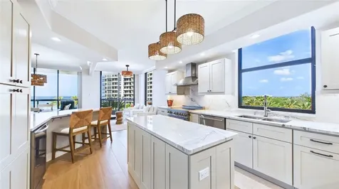 1241 Gulf Of Mexico Drive Longboat Key FL 34228