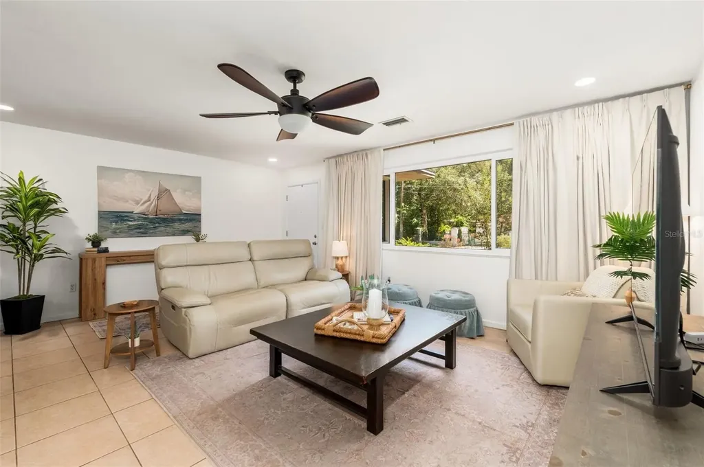 3816 SW 4th Place Gainesville FL 32607