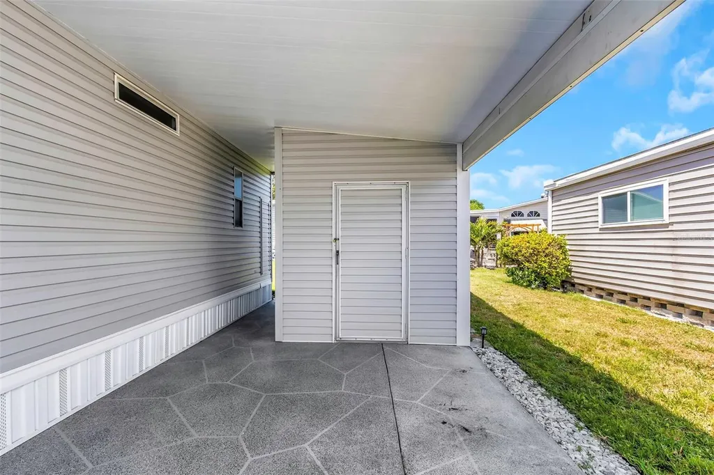 106 Thatch Palm Street W Largo FL 33770