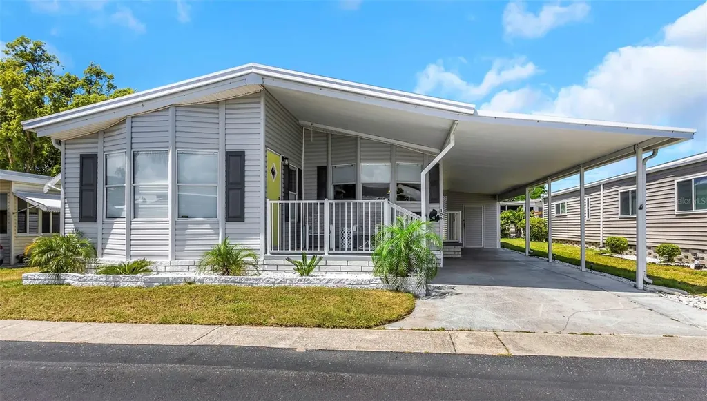 106 Thatch Palm Street W Largo FL 33770