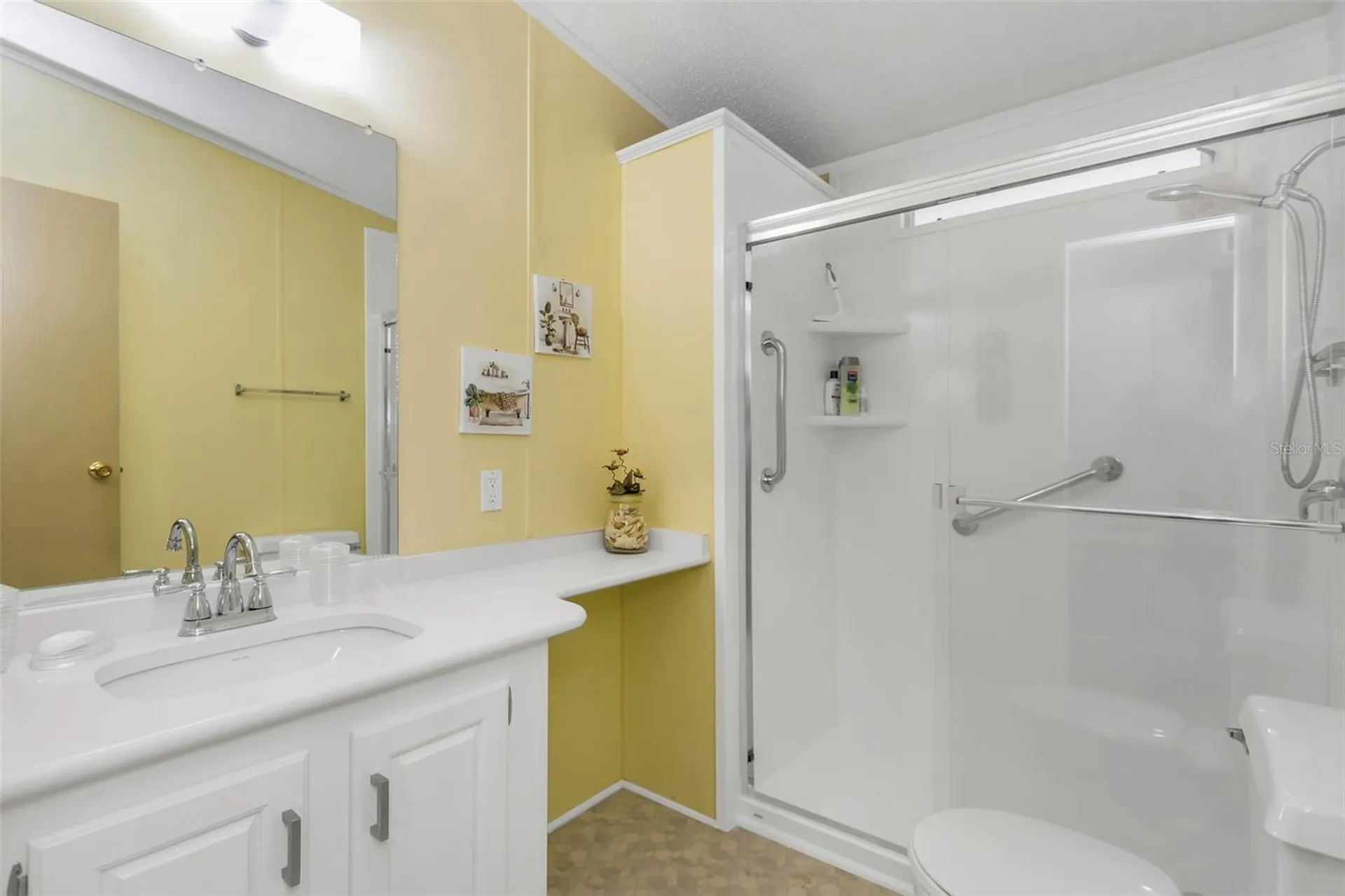 106 Thatch Palm Street W Largo FL 33770