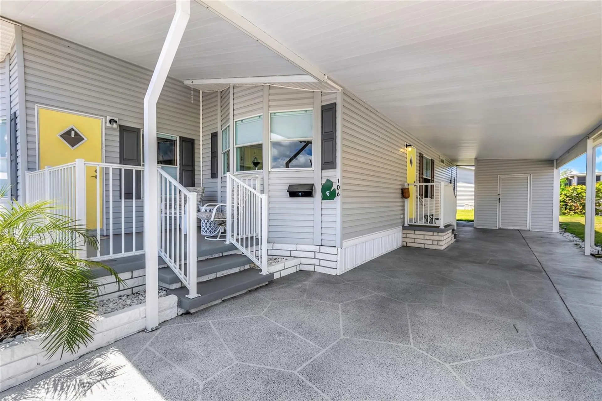 106 Thatch Palm Street W Largo FL 33770