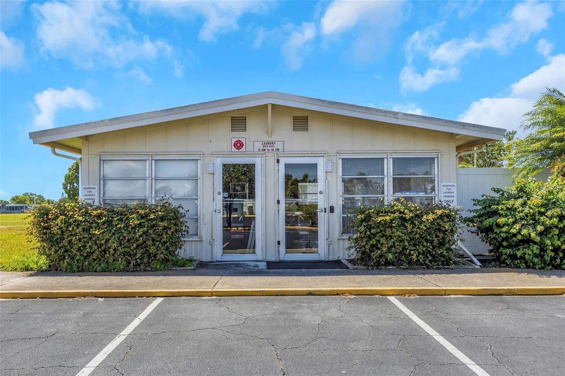 106 Thatch Palm Street W Largo FL 33770