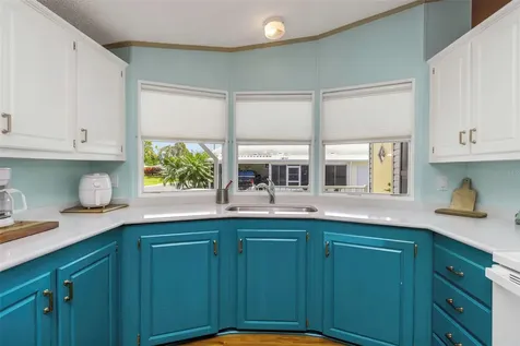 106 Thatch Palm Street W Largo FL 33770