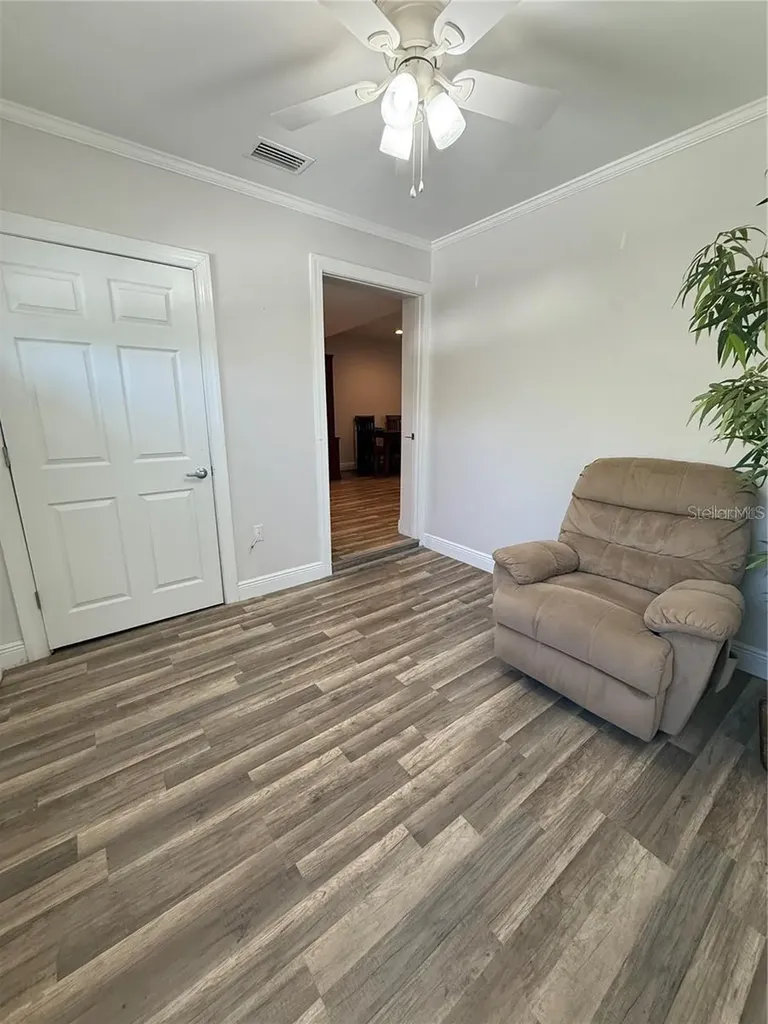 1200 Abbey Crescent Lane Clearwater FL 33759