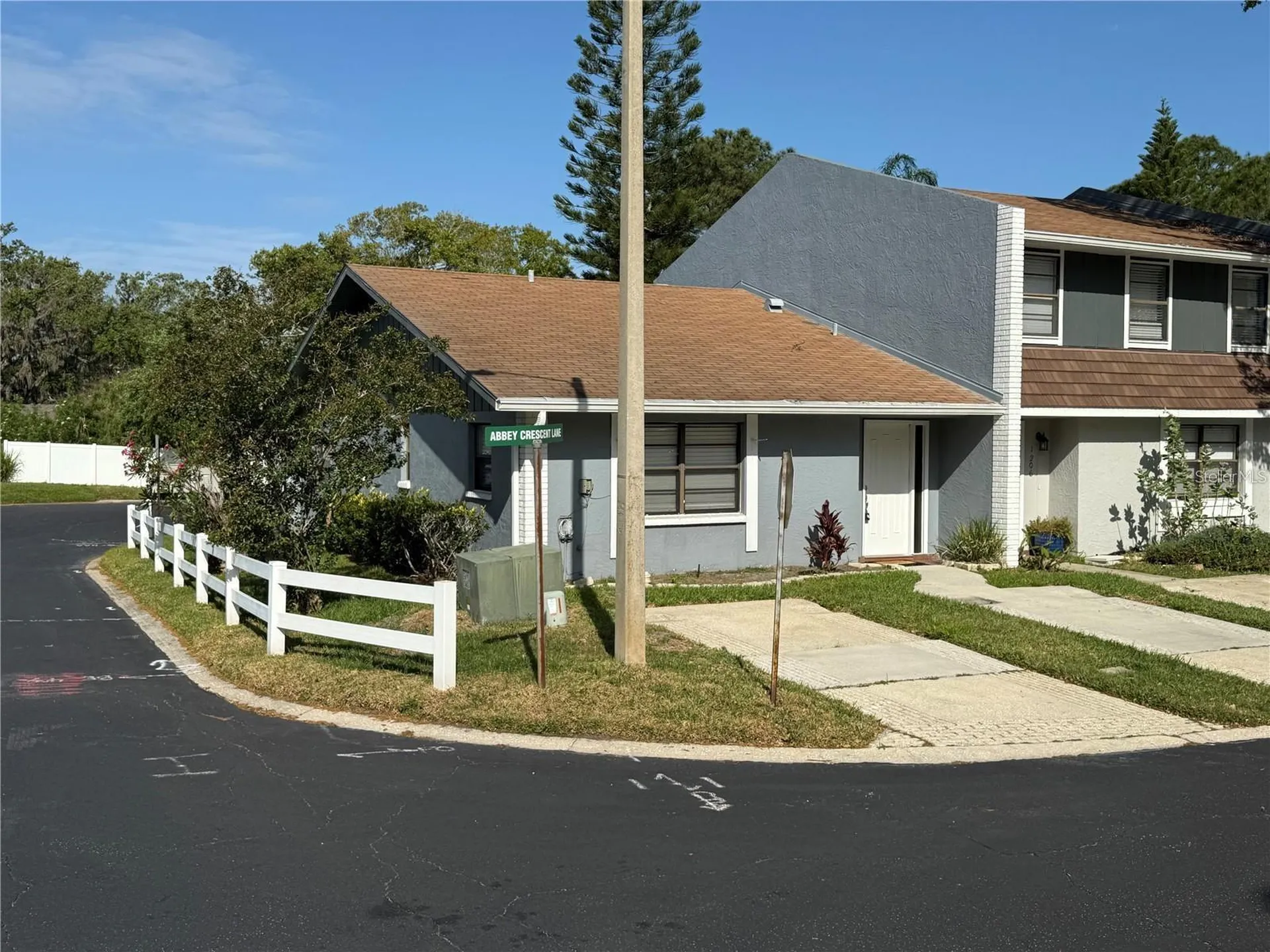 1200 Abbey Crescent Lane Clearwater FL 33759