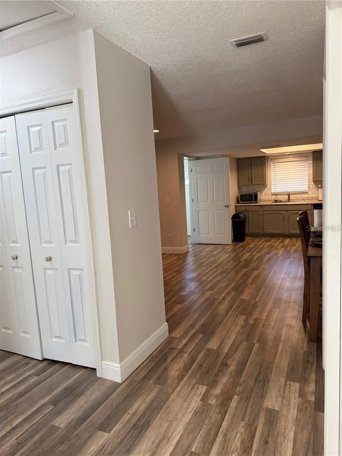 1200 Abbey Crescent Lane Clearwater FL 33759