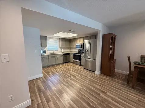 1200 Abbey Crescent Lane Clearwater FL 33759