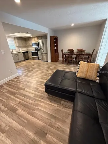 1200 Abbey Crescent Lane Clearwater FL 33759