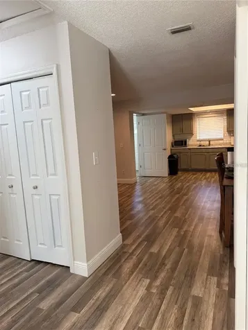 1200 Abbey Crescent Lane Clearwater FL 33759