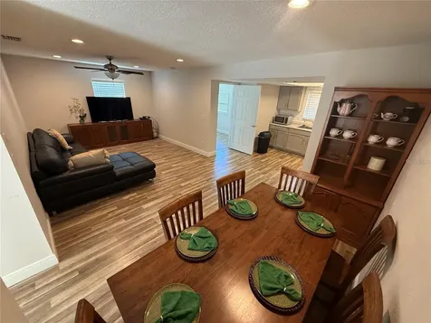 1200 Abbey Crescent Lane Clearwater FL 33759