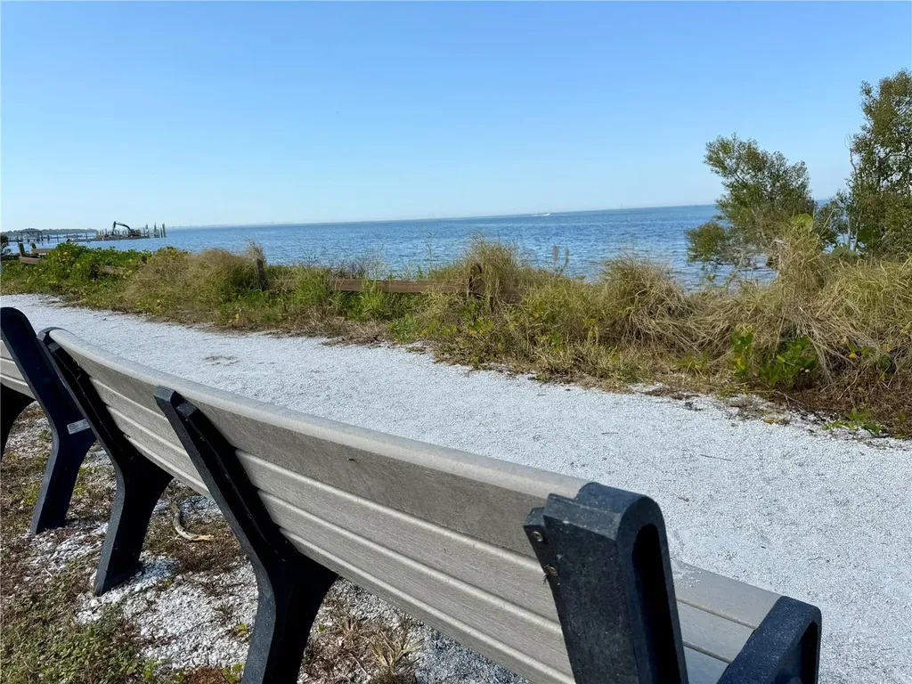 1518 70th Street W Bradenton FL 34209
