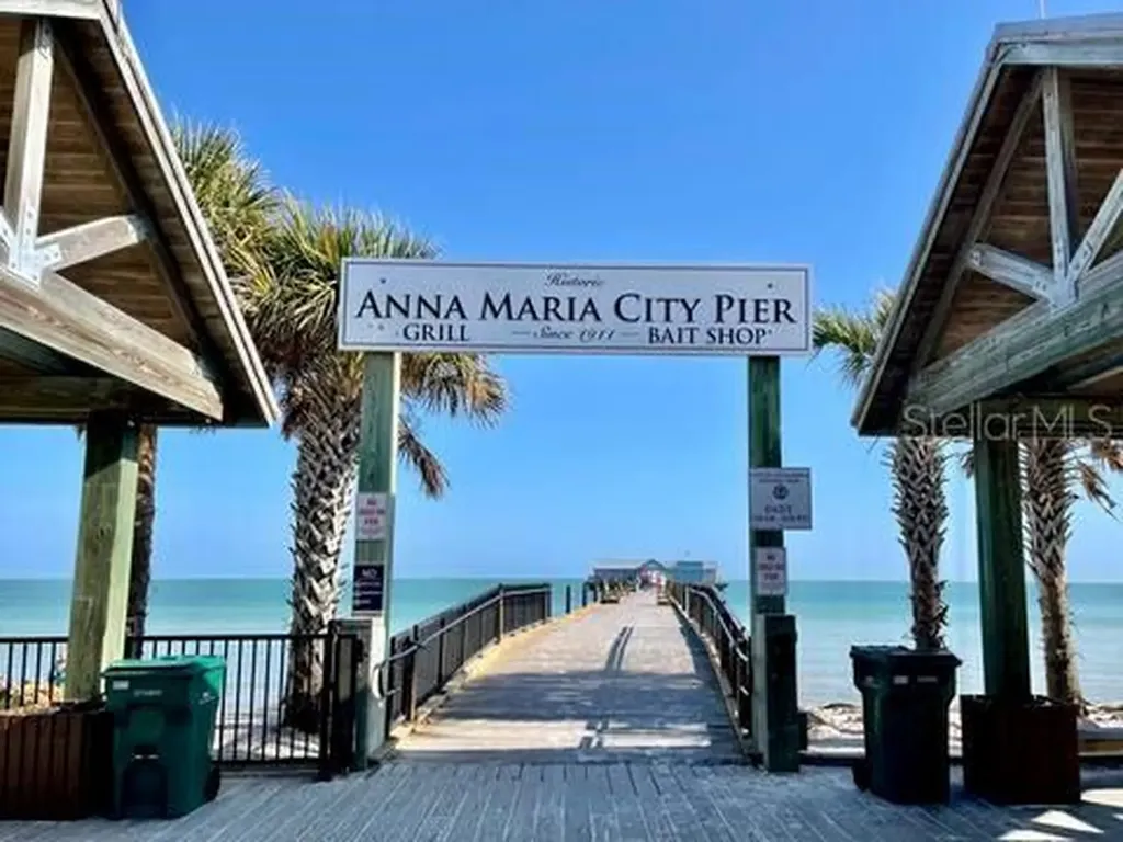 1518 70th Street W Bradenton FL 34209