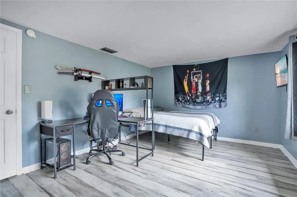 391 N Walton Avenue Tarpon Springs FL 34689