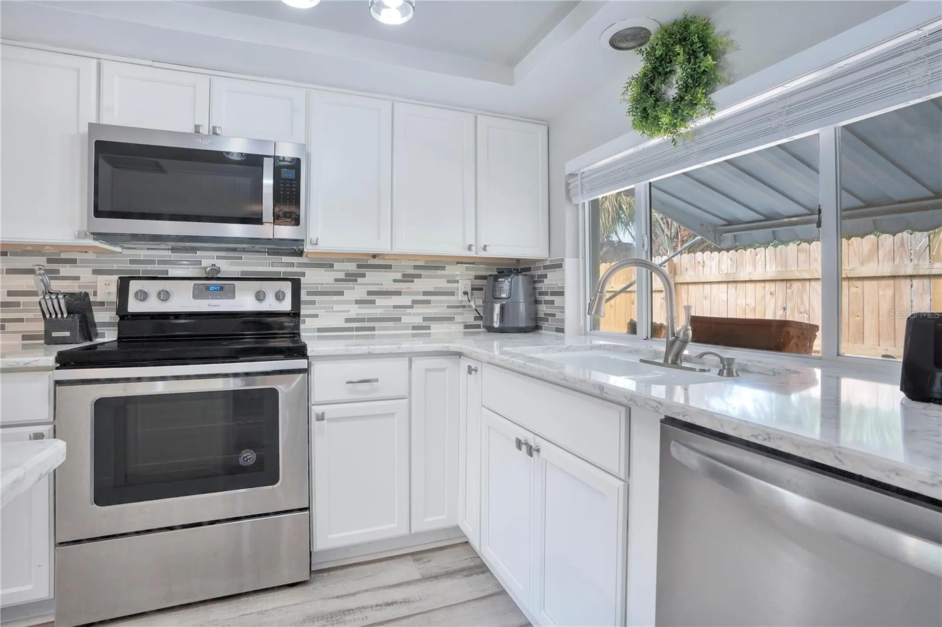 391 N Walton Avenue Tarpon Springs FL 34689