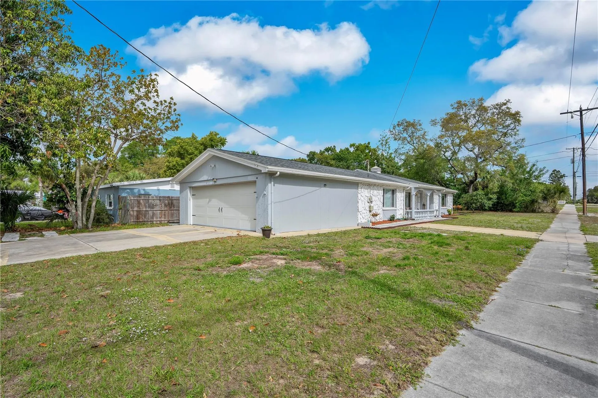 391 N Walton Avenue Tarpon Springs FL 34689