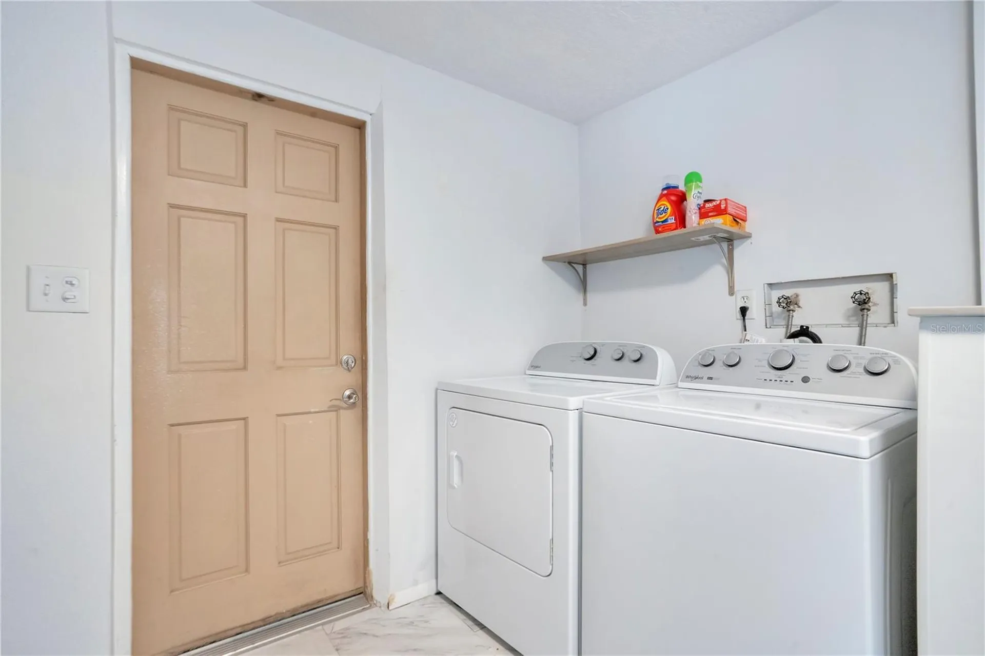 391 N Walton Avenue Tarpon Springs FL 34689