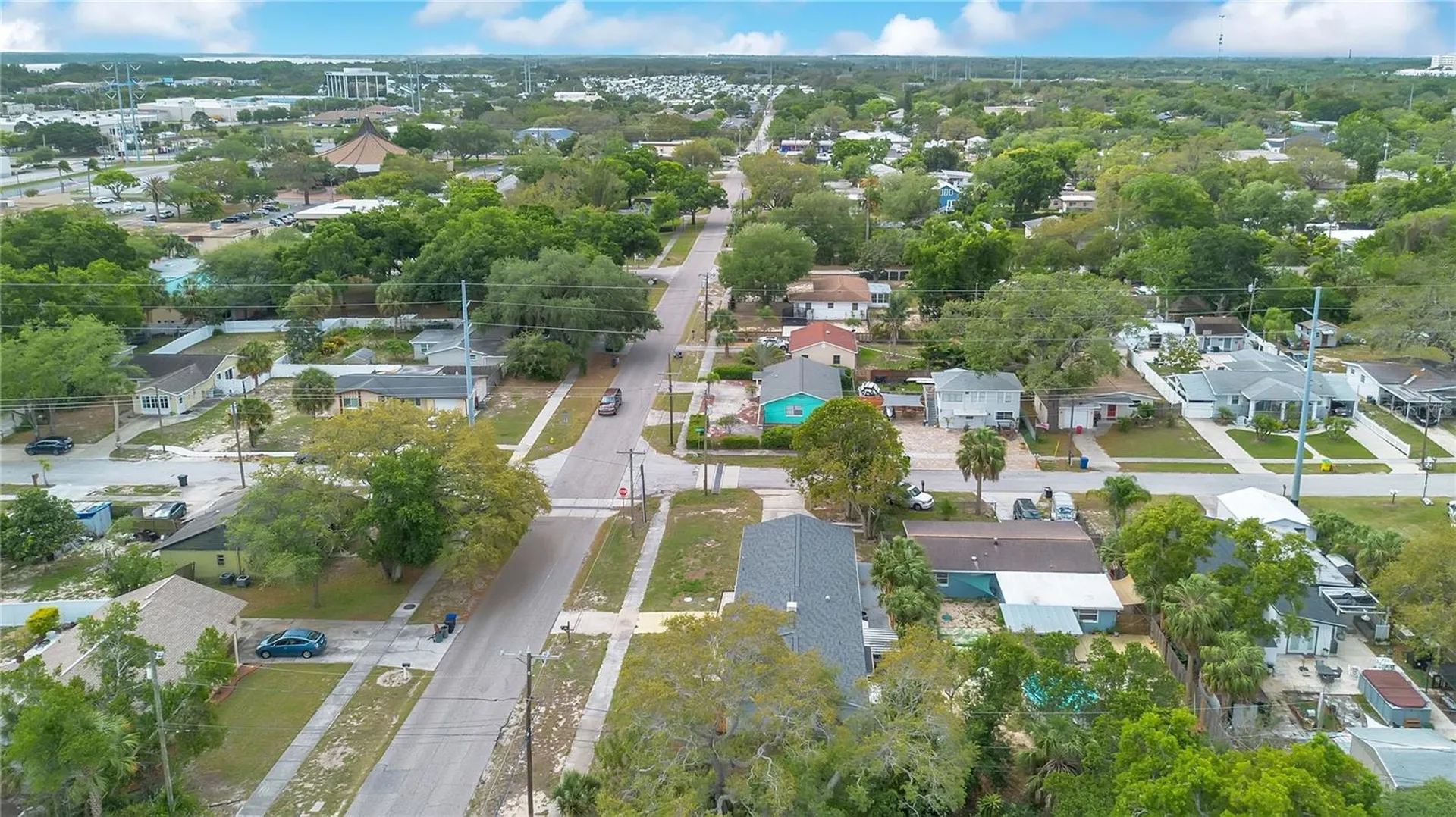 391 N Walton Avenue Tarpon Springs FL 34689