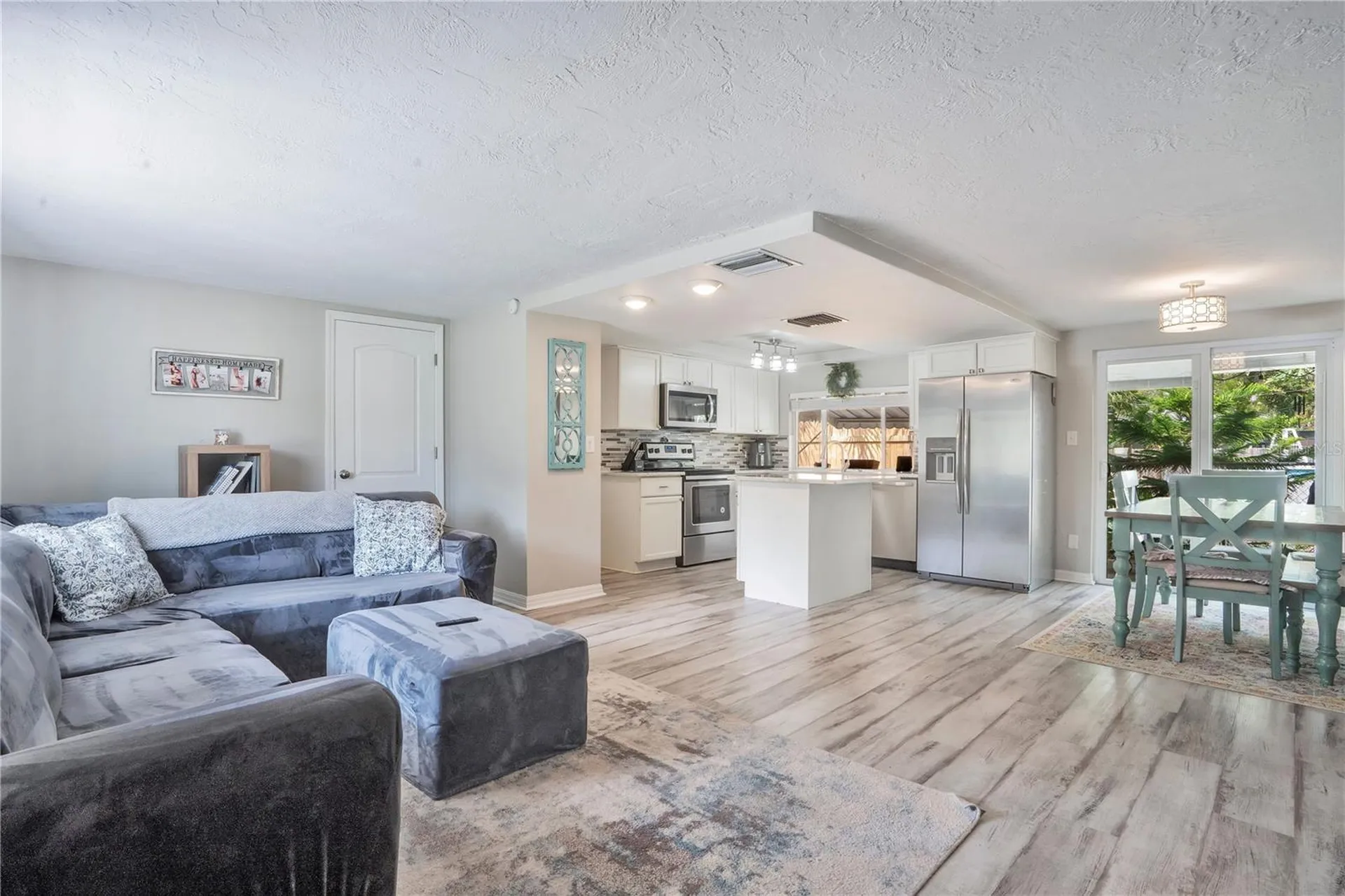 391 N Walton Avenue Tarpon Springs FL 34689