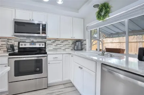391 N Walton Avenue Tarpon Springs FL 34689